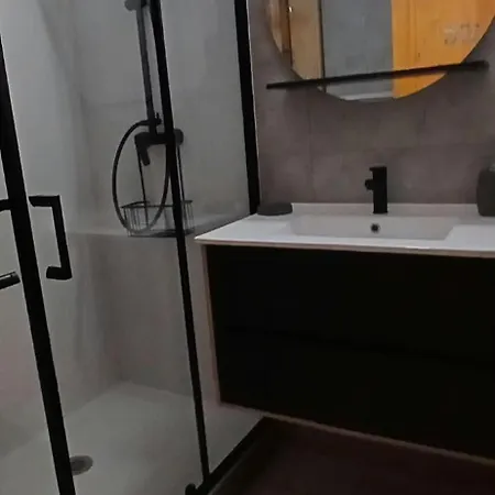 2 A 4 Personnes Dans Maison Apartment